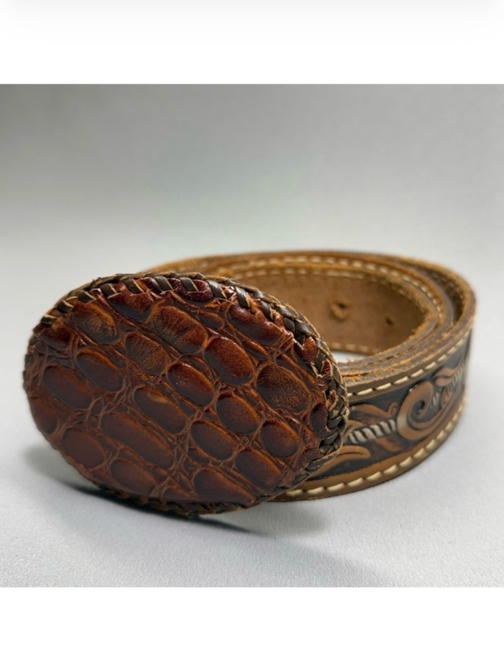 Vintage Men's Brown Genuine Tooled Stamped Leather Belt & Leather Buckle